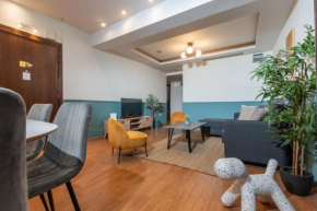 Houseloft Cosmopolitan Comfort